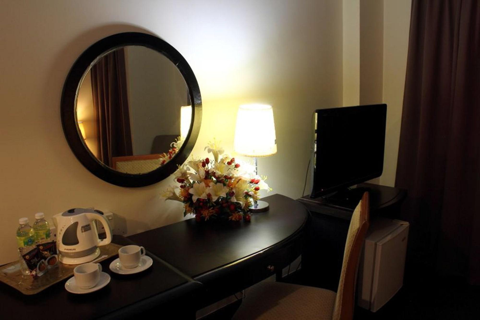 Good Hope Hotel Skudai Exteriör bild